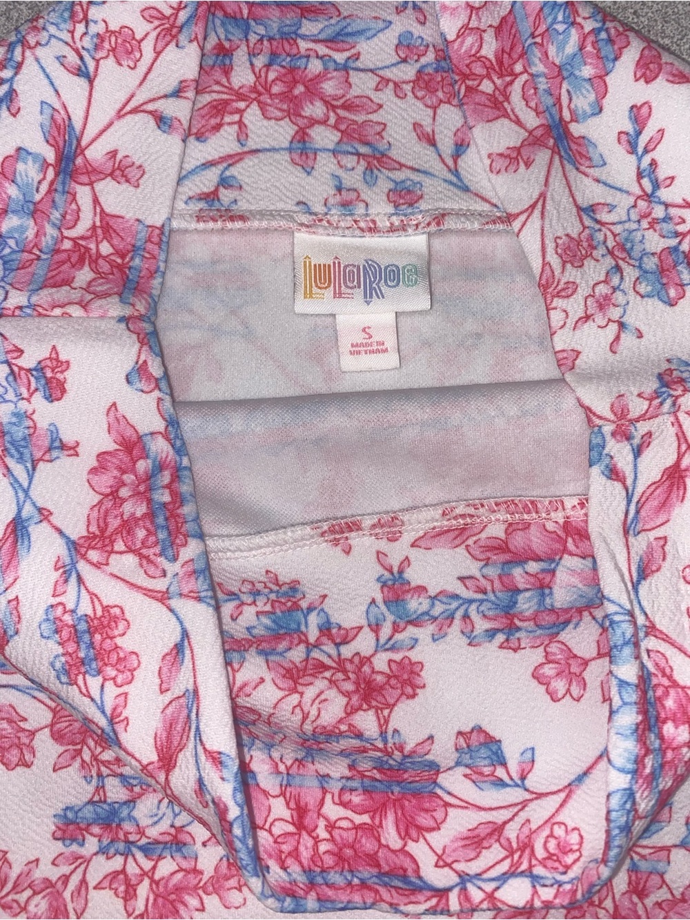 🌟SOLD🌟 9100 - LuLaRoe Small Cassie Skirt NWT - Picture 4 of 10